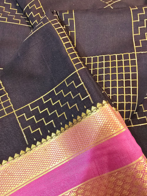 Box Checks Mysore Crepe Silk Saree - 122