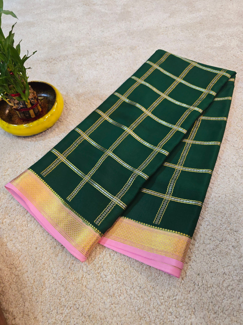 Silver & Gold Zari Checks Mysore Crepe Silk Saree - 114