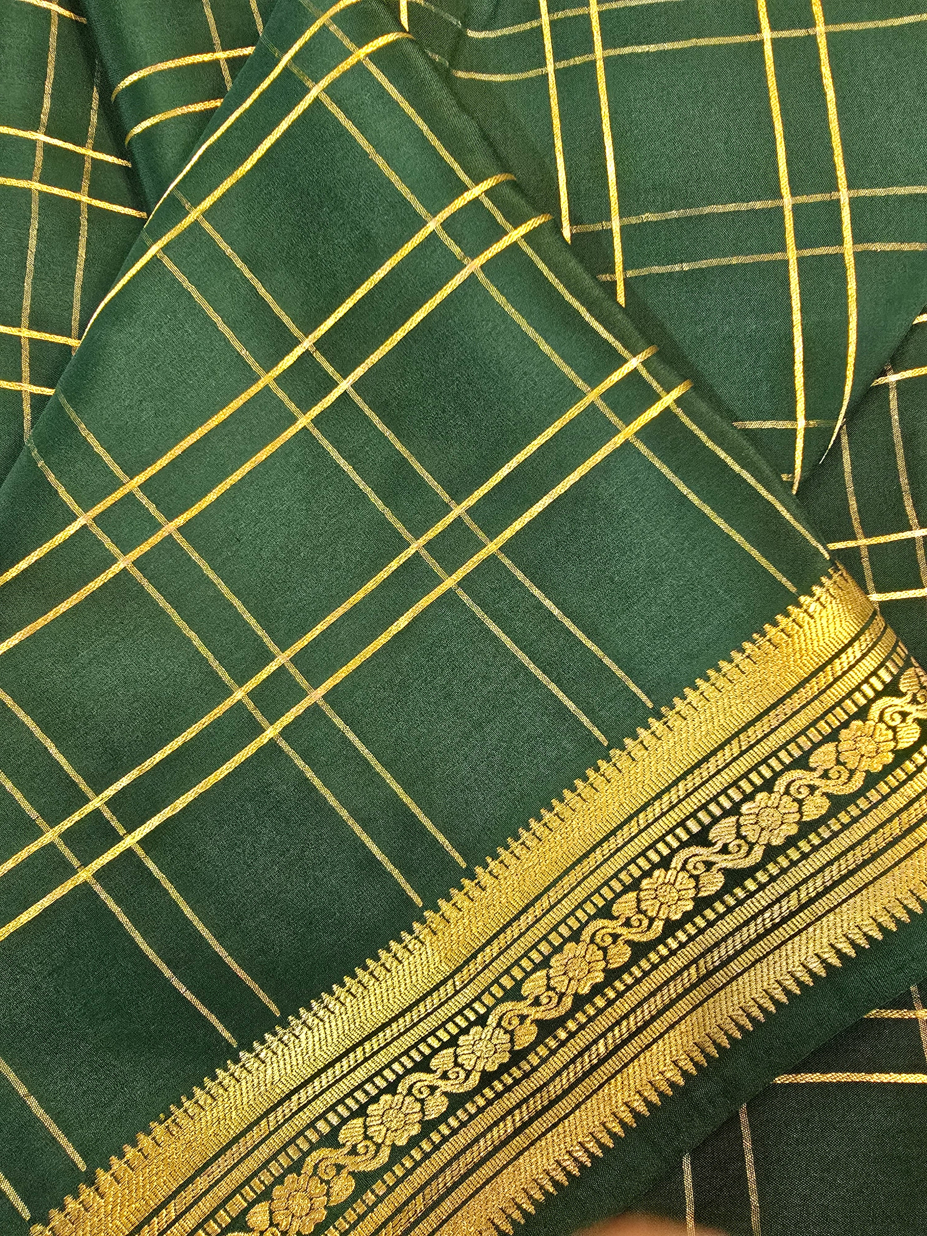 Double Checks Mysore Crepe Silk Saree - 110