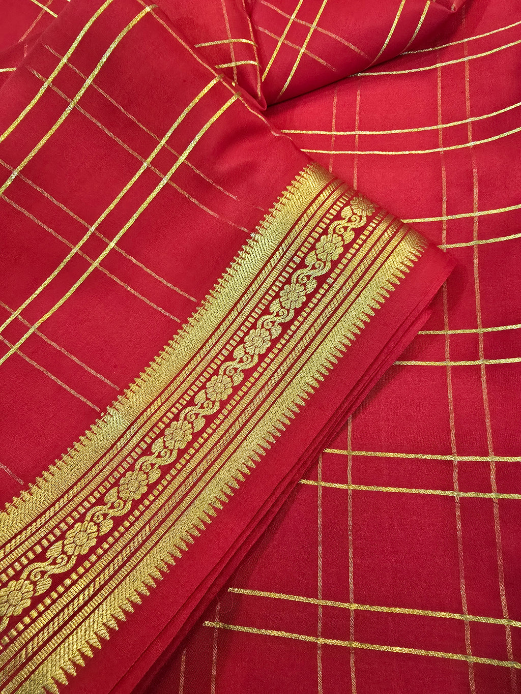 Double Checks Mysore Crepe Silk Saree - 112